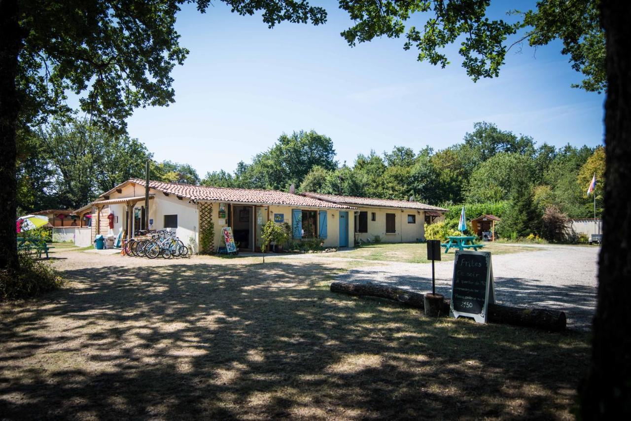 Camping Bois De St Hilaire Chalandray Екстер'єр фото
